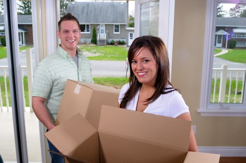 Moving house support in Walthamstow Village residential street